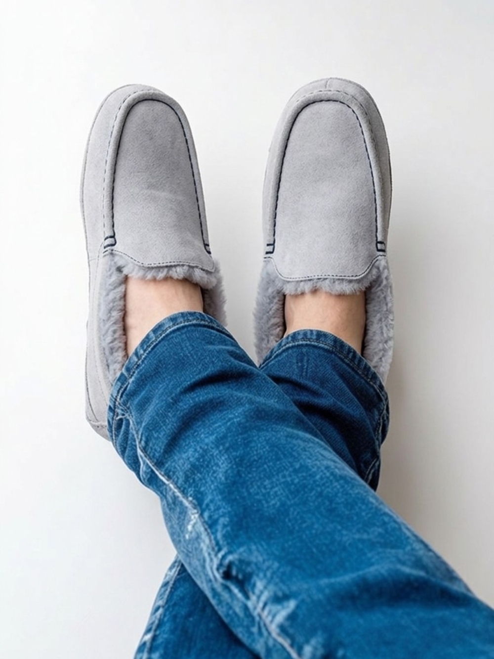 UGG Ascot Suede Slippers Grey Men’s Size 12 Moccasins Slip On Sheepskin - Picture 2 of 10